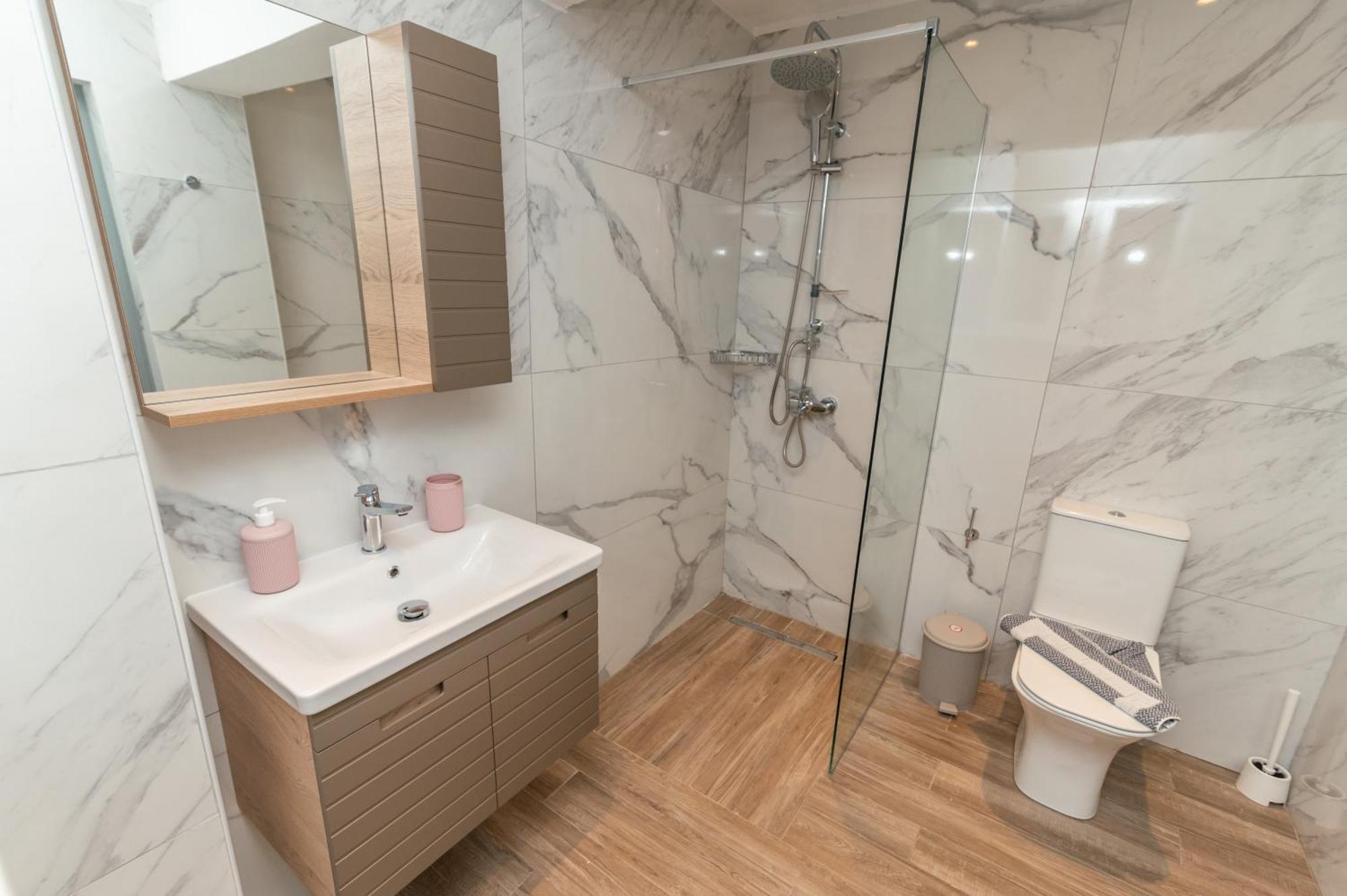 Lux City Apartment คอสทาวน์ ภายนอก รูปภาพ