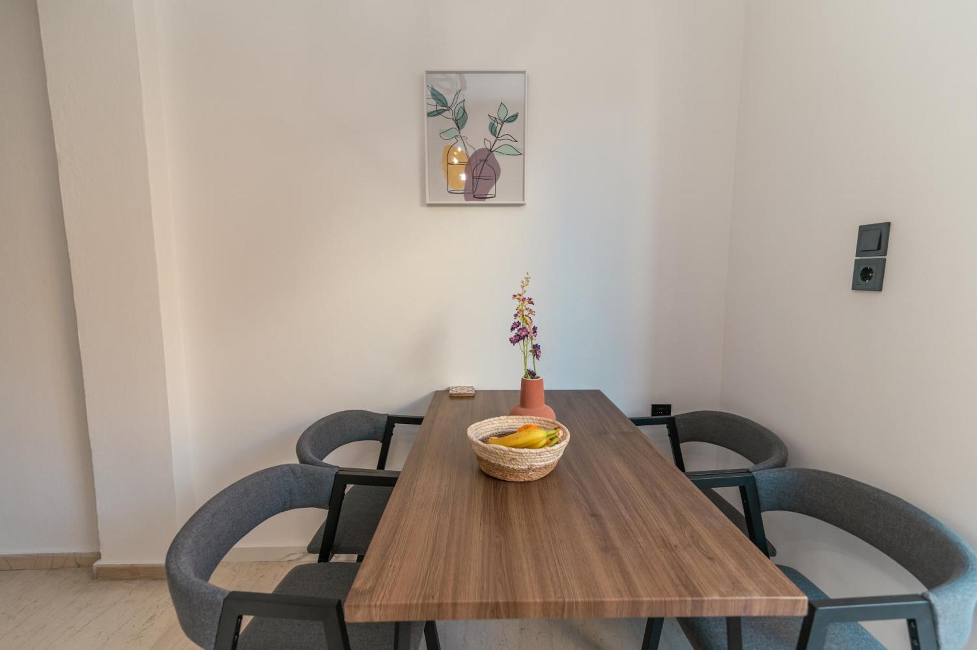 Lux City Apartment คอสทาวน์ ภายนอก รูปภาพ